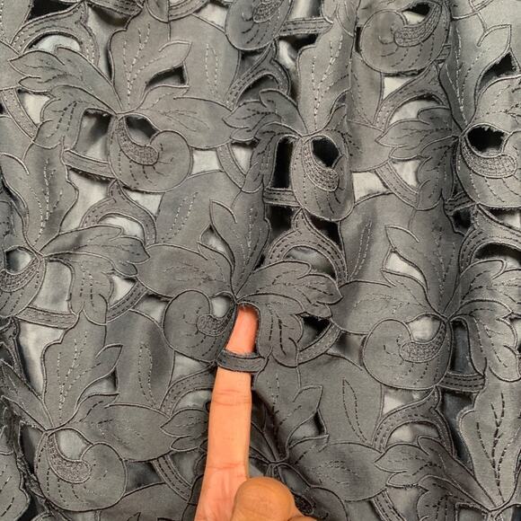 Talbots Skirt Women 14 P Petite Black Pure Silk Cut Out Floral Lasercut Side Zip - Picture 5 of 14